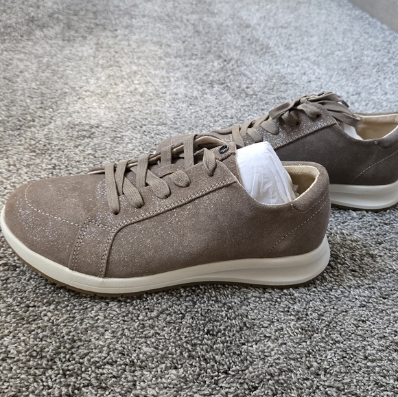 Revere Rusty Metallic Athens Lace Up Womens Sneaker NWB size 8 - Picture 5 of 13